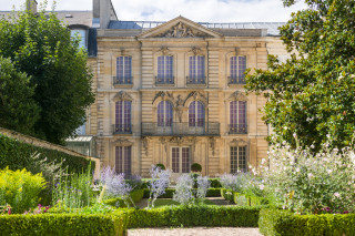 Façade du musée Lambinet Façade du musée Lambinet