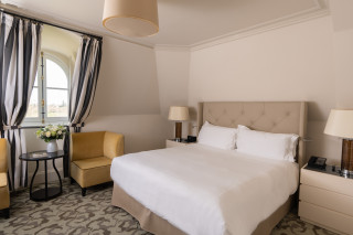 Chambre supérieur mansardée