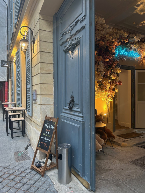 Chez Les Filles_Versailles - © Chez Les Filles Chez Les Filles_Versailles