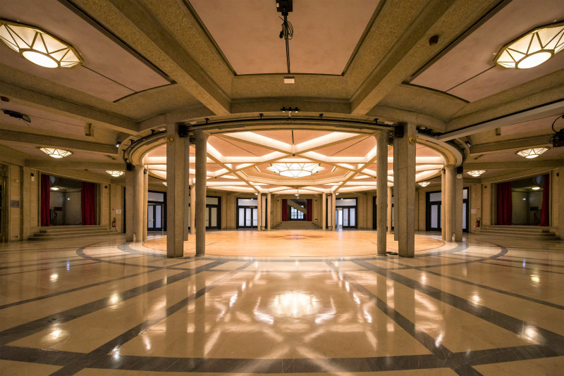 Congress center of Versailles_Versailles