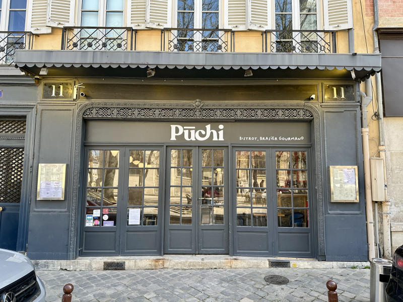 Puchi_Versailles Puchi_Versailles