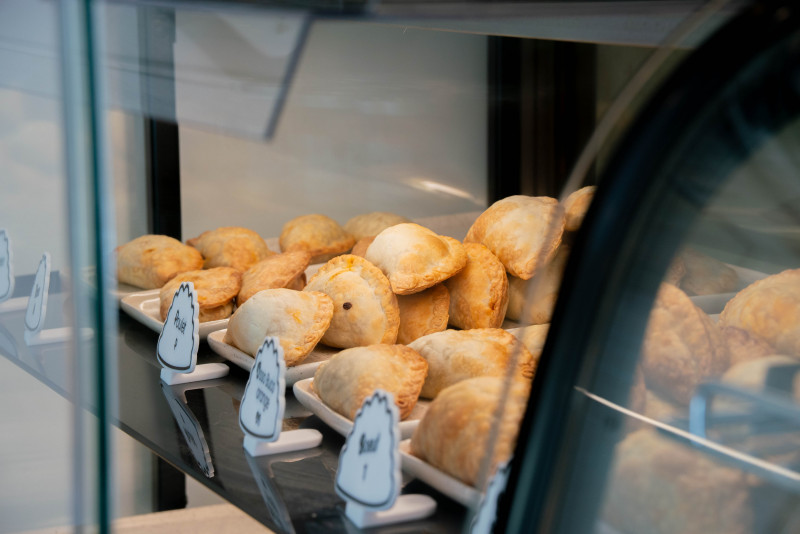 Malena Empanadas_Versailles - © Malena Empanadas Malena Empanadas_Versailles