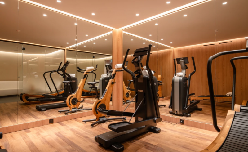 salle fitness hôtel les Lumières, salle de sport hôtel Versailles salle fitness hôtel les Lumières, salle de sport hôtel Versailles