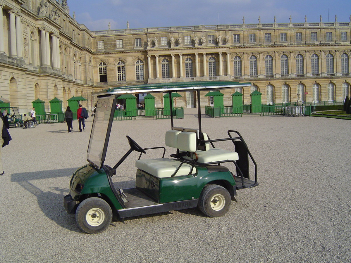 Electric golf cart
