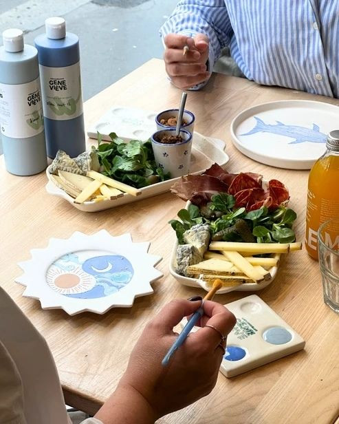 Ceramicafé - Cerámica y aperitivo: pintura sobre cerámica y aperitivo_Versailles