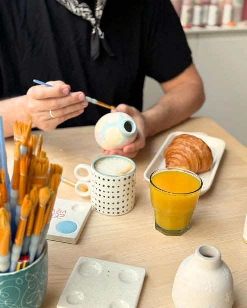 Céramicafé - Mañana de cerámica: desayuno y pintura sobre cerámica_Versailles